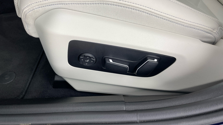 BMW i5 250kW eDrive40 M Sport Pro 84kWh 4dr Auto Electric Saloon